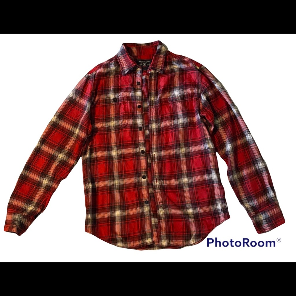 American Eagle Long Sleeve Red Plaid Flannel - Men’s Small